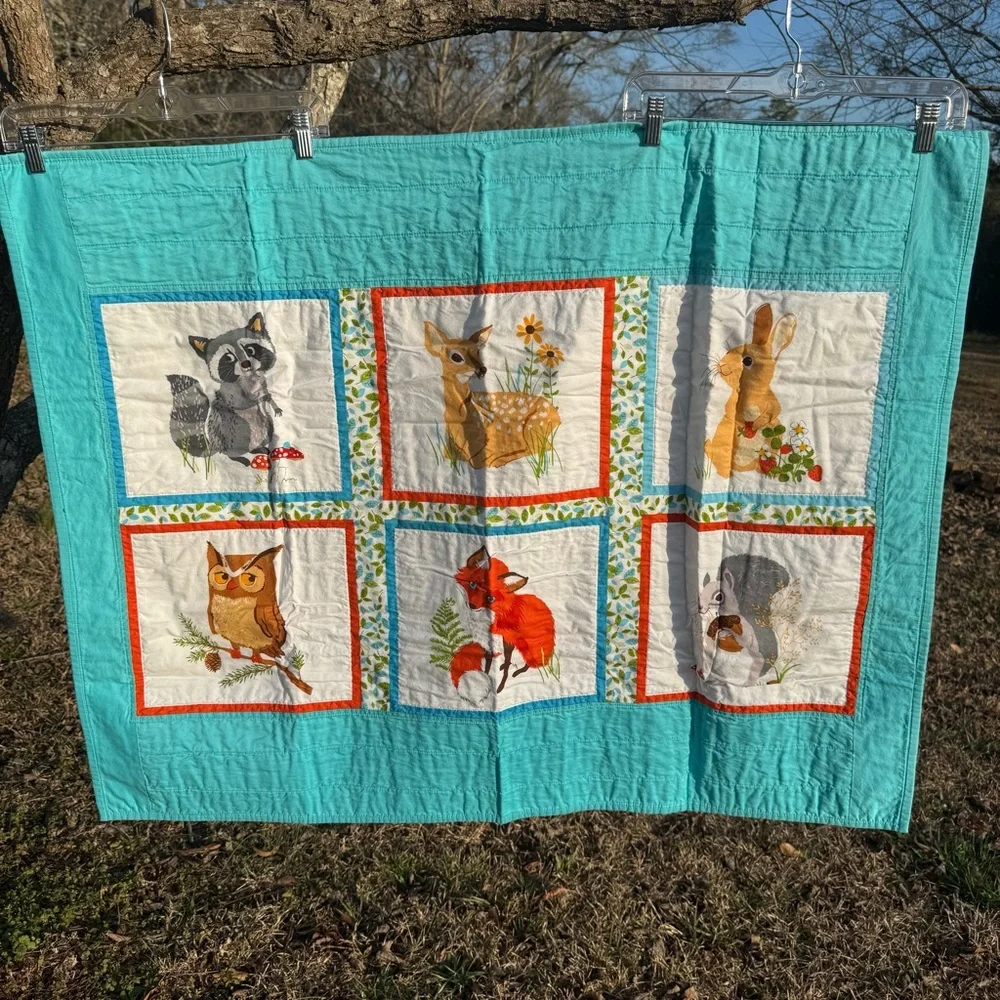 Baby/Kids Animal Forest Fellows Patchwork Quilt with Blue Border 43”X33